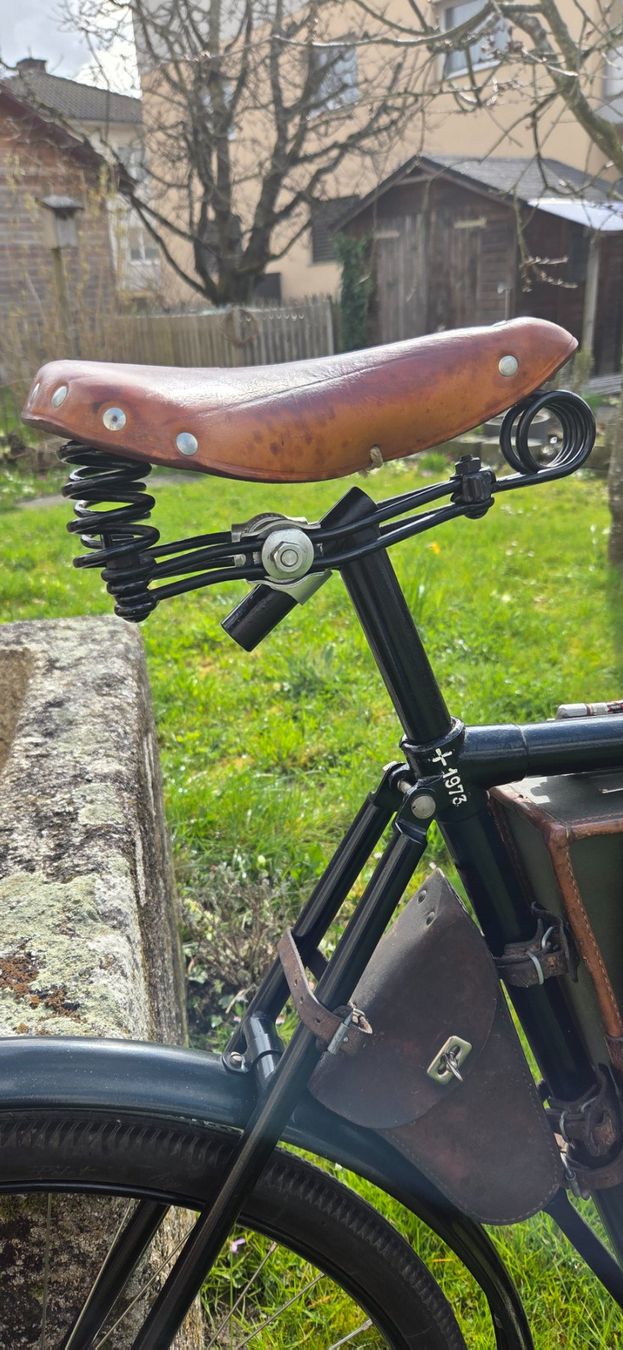 Schweizer Armee Biciclette: Militärvelo mit Rahmentasche – Usato da Strengelbach venduto da fah09 5