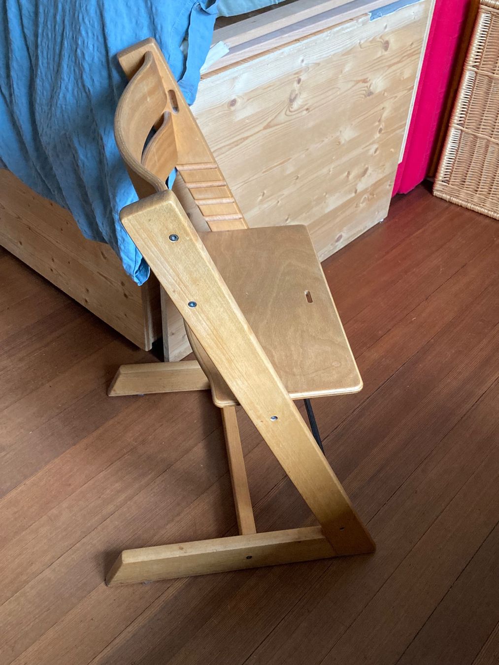 Stühle: Tripp Trapp® Kinderstuhl – Gebraucht aus Winterthur von zar_n6p5 1