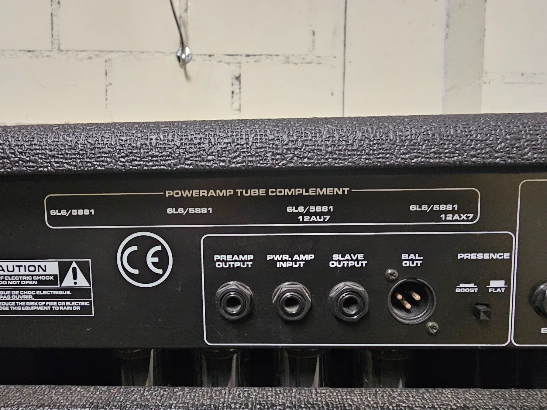 Ampeg Amplificateurs: Amplificatore Ampeg V-4B – D'occasion à Gnosca par .NUMA. 2