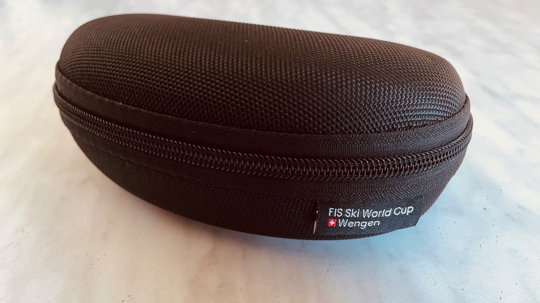 Brillen & Gläser: Sonnenbrille "Lauberhorn" – Neu und originalverpackt aus Interlaken von Qatar 1