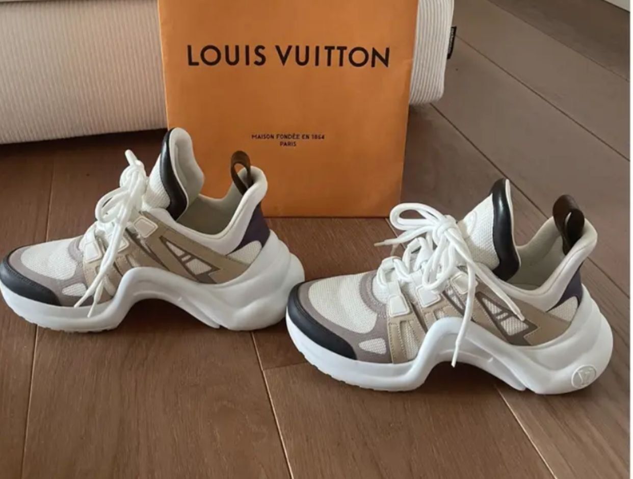 Louis Vuitton Scarpe da donna: Turnschuhe Louis Vuitton – Usato da Wollerau venduto da bodega74