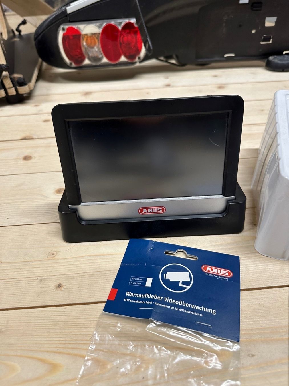 Abus Alarmanlagen: ABUS TVAC16000A Überwachungskamera-Set – Gebraucht aus Leimbach AG von  1