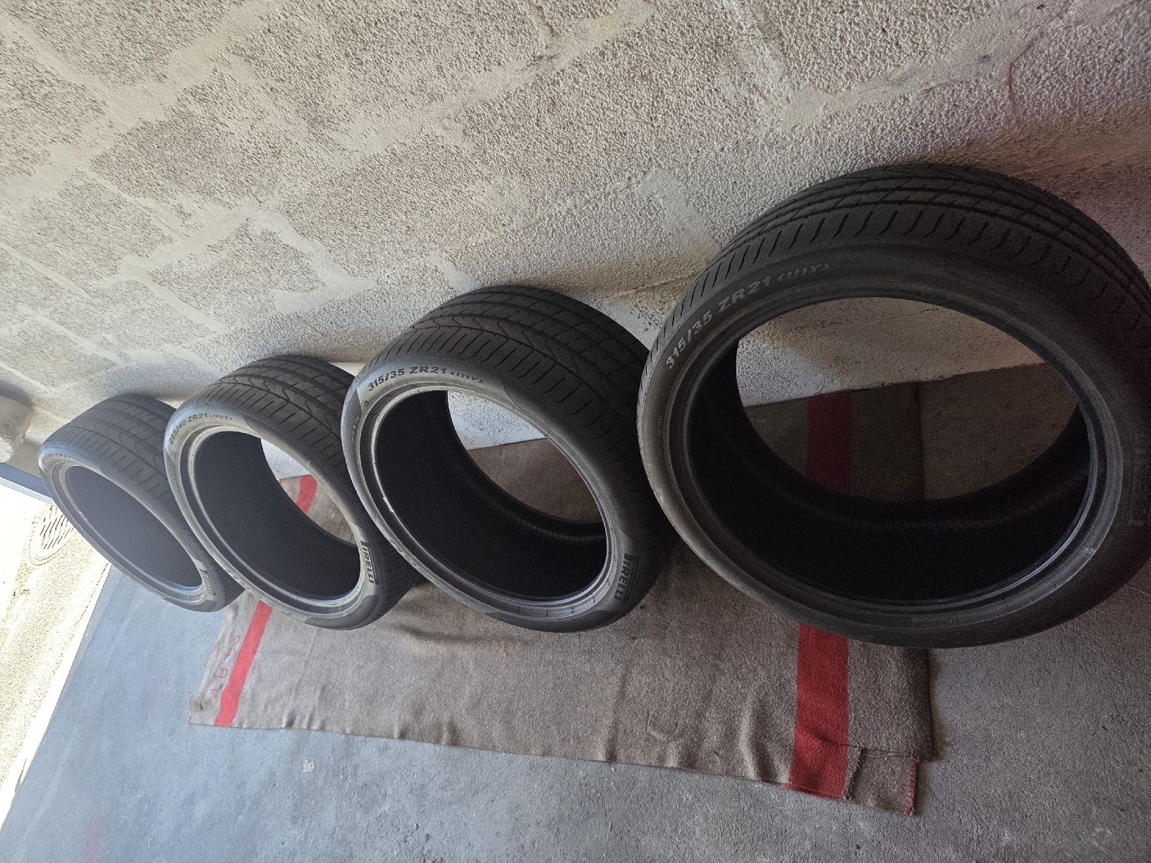 Pneumatici & Ruote complete: Porsche Sommerreifen – Usato da Adliswil venduto da Ducatisti77 1