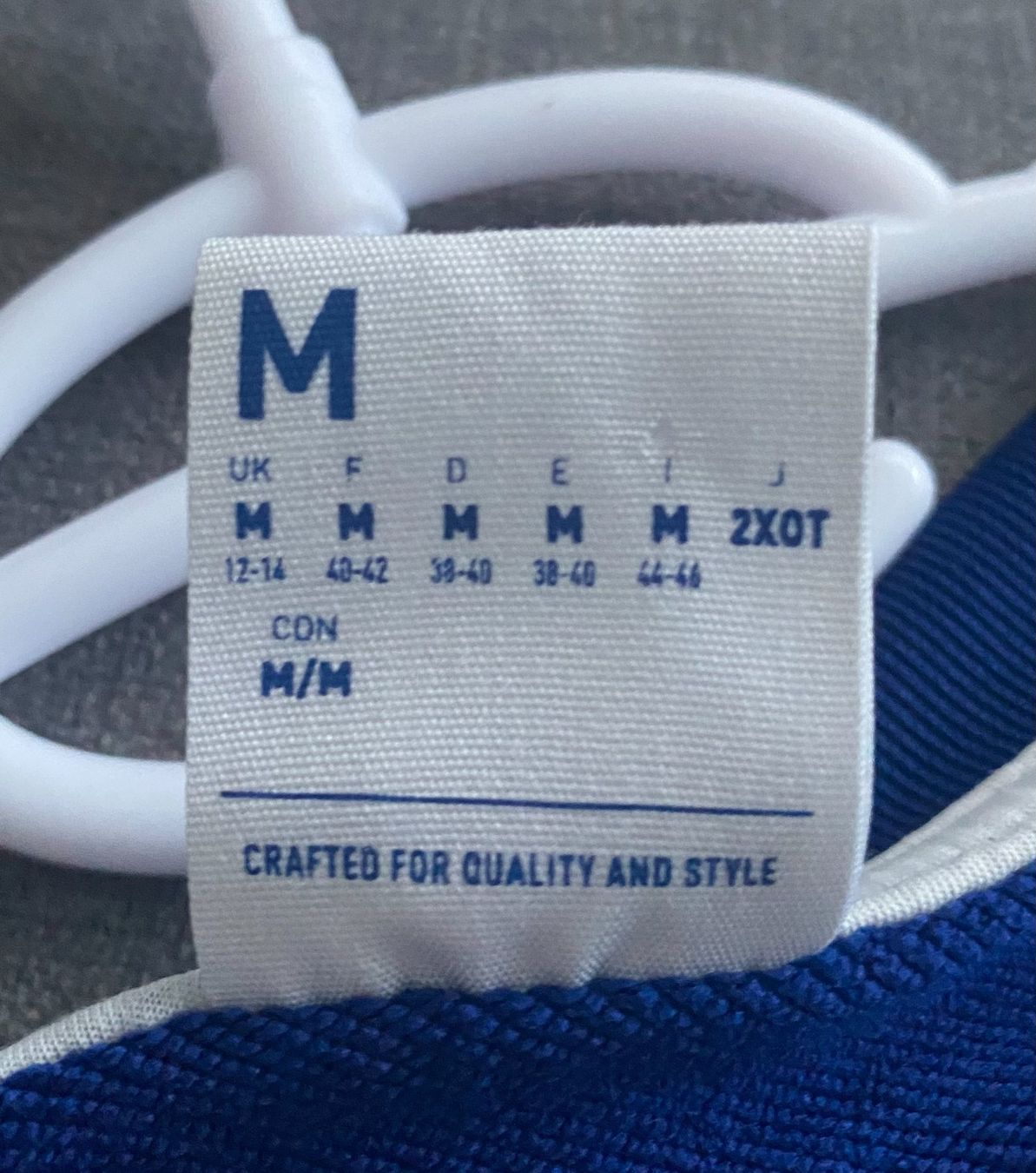 Reebok Pulls & Sweat-shirts: Pullover – D'occasion à Münchenbuchsee par Yothu 1