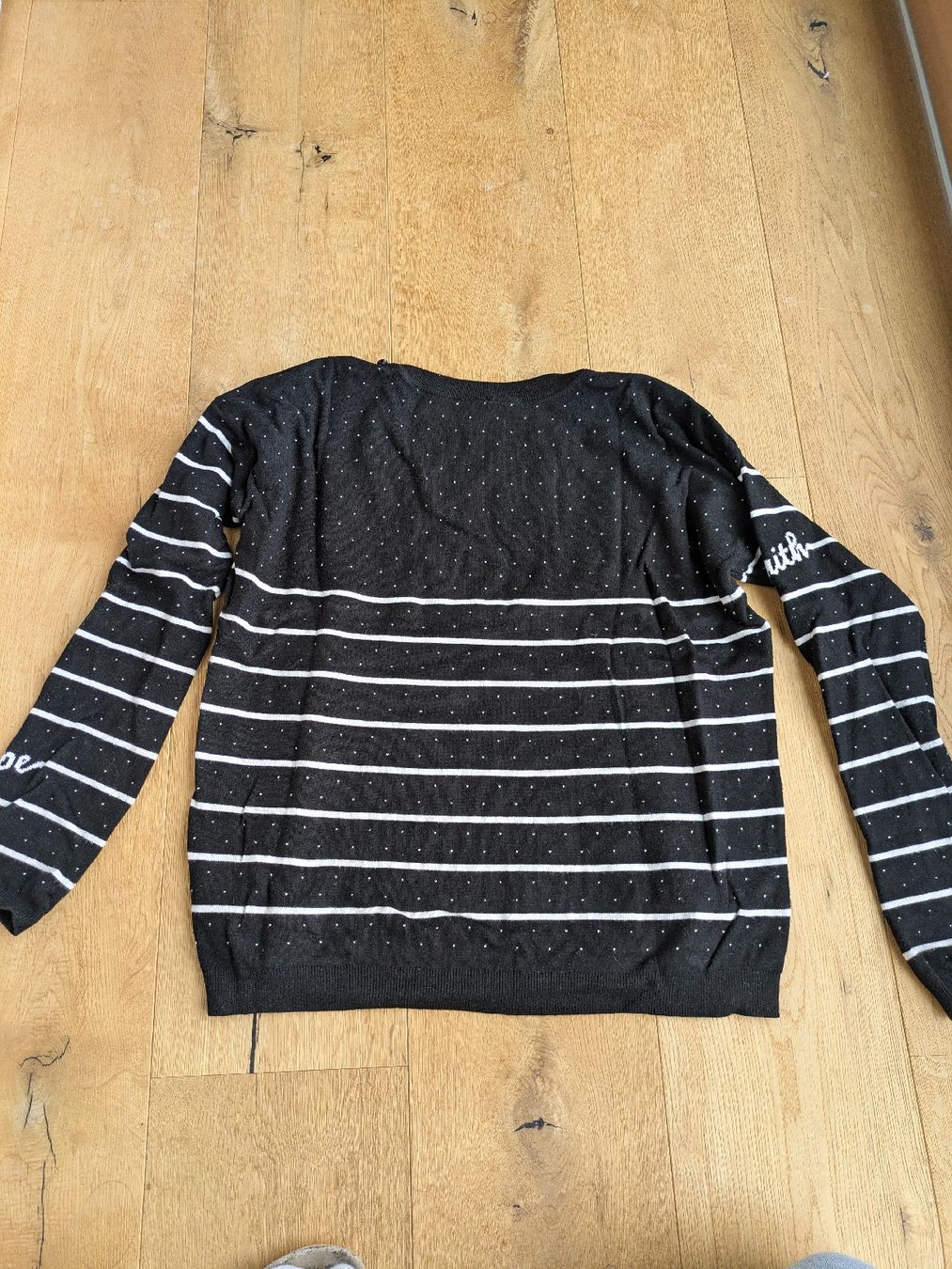 Blutsgeschwister Maglioni & Felpe: Blutsgeschwister  Pulli, Grösse M – Usato da Ins venduto da Jacy1 4