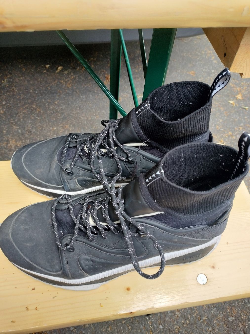 Puma Scarpe da uomo: Baskets montantes Puma noires, taille 41 – Usato da Massongex venduto da Amel16 1