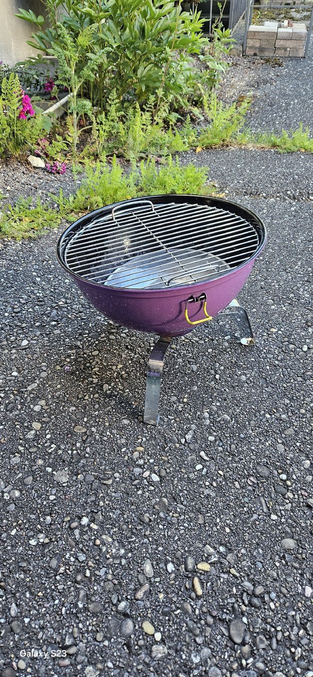 Grills: Mini-Campinggrill – Gebraucht aus Ziefen von flu_7slg 1