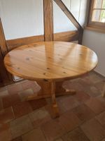 Esstisch aus Holz (rund)