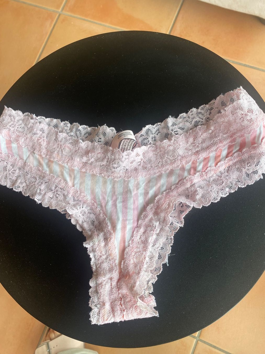 Victoria's Secret Altra biancheria intima: Victoria’s Secret string S neuf – Nuovo (secondo la descrizione) da Belmont-sur-Lausanne venduto da chu_vxf5 3