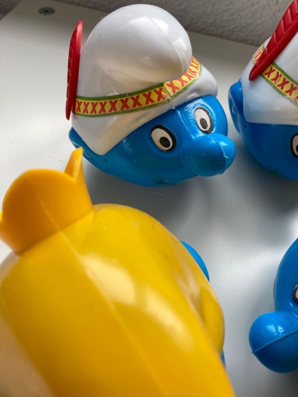 Statuette: Schlumpf fünf Stück – Usato da Buttisholz venduto da Bellabusi 3