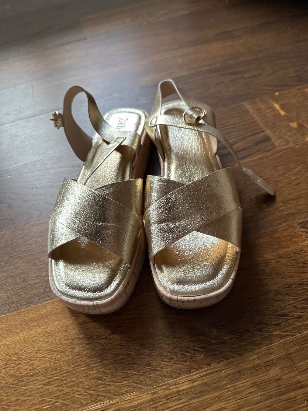Zara Scarpe da donna: ZARA Sandalen gold – Nuovo (secondo la descrizione) da Küssnacht am Rigi venduto da annine.l. 1
