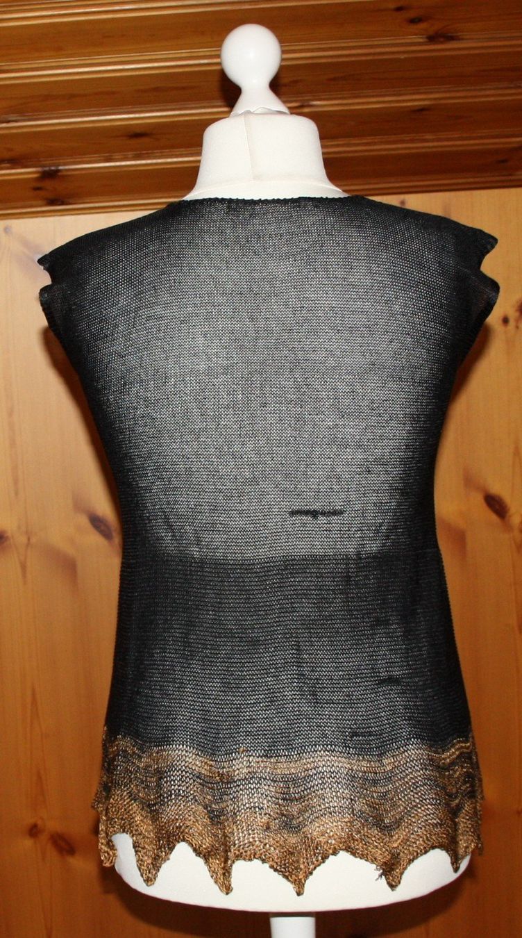Maglioni & Felpe: Pullunder mit Schal – Usato da Flüelen venduto da Diversicum-Textil 8