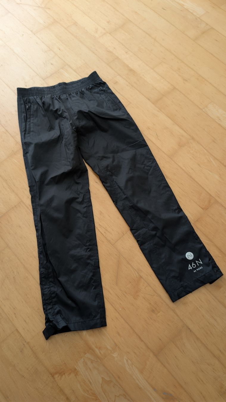 46 Nord Pantaloni: Regenhose 46 Nord – Usato da Stäfa venduto da Viviane77