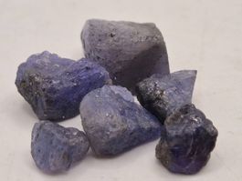 LOT  Tansanit;  Merelani, Tansania 39.7ct.