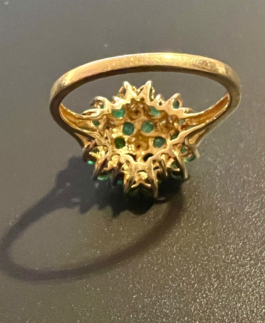 Anelli: Gold-Ring 18K mit Smaragden und Diamanten – Usato da Chur venduto da Penting1935 6