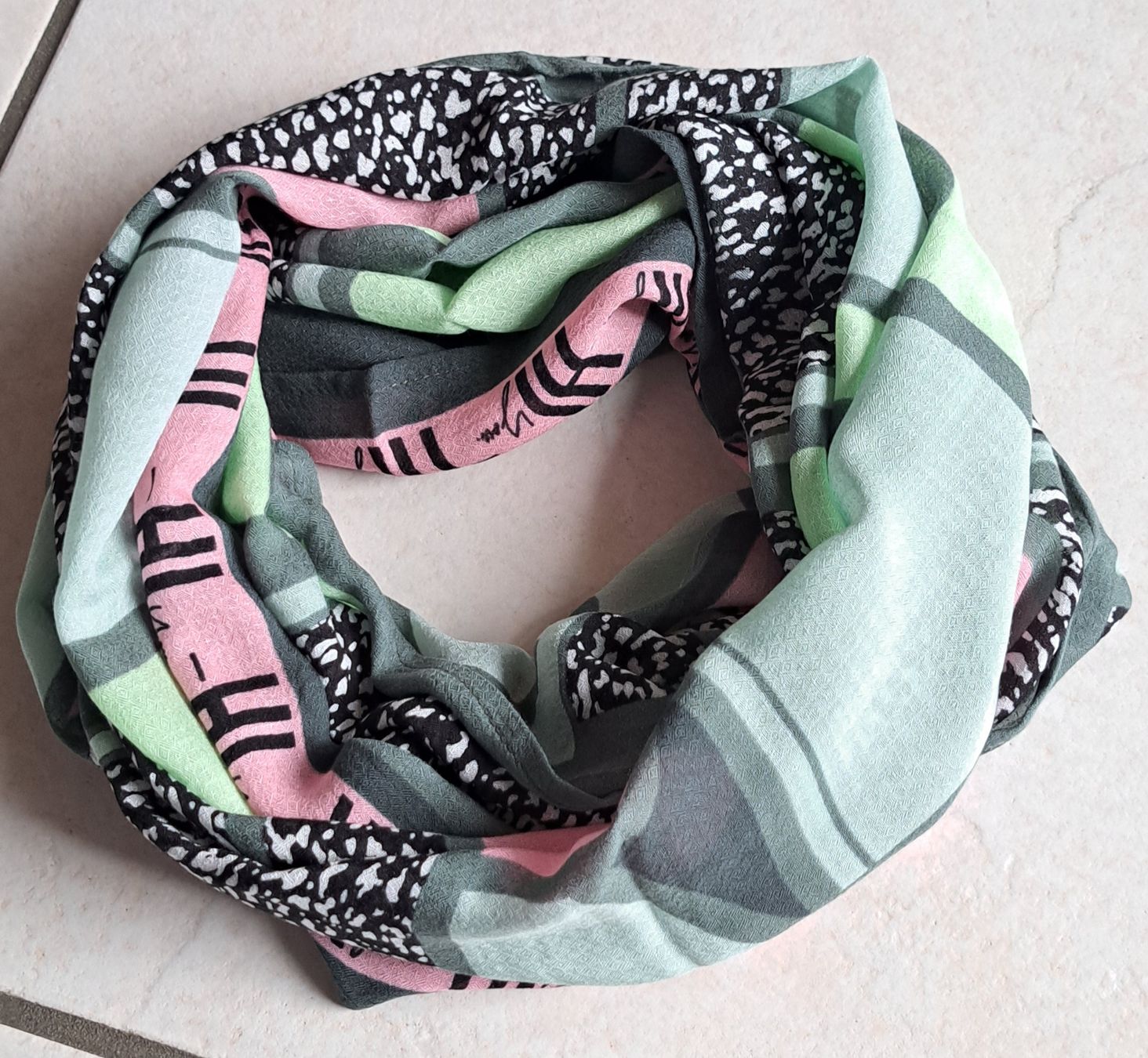 Foulards & écharpes: Street One Loop – D'occasion à Thalheim AG par Bekuadma