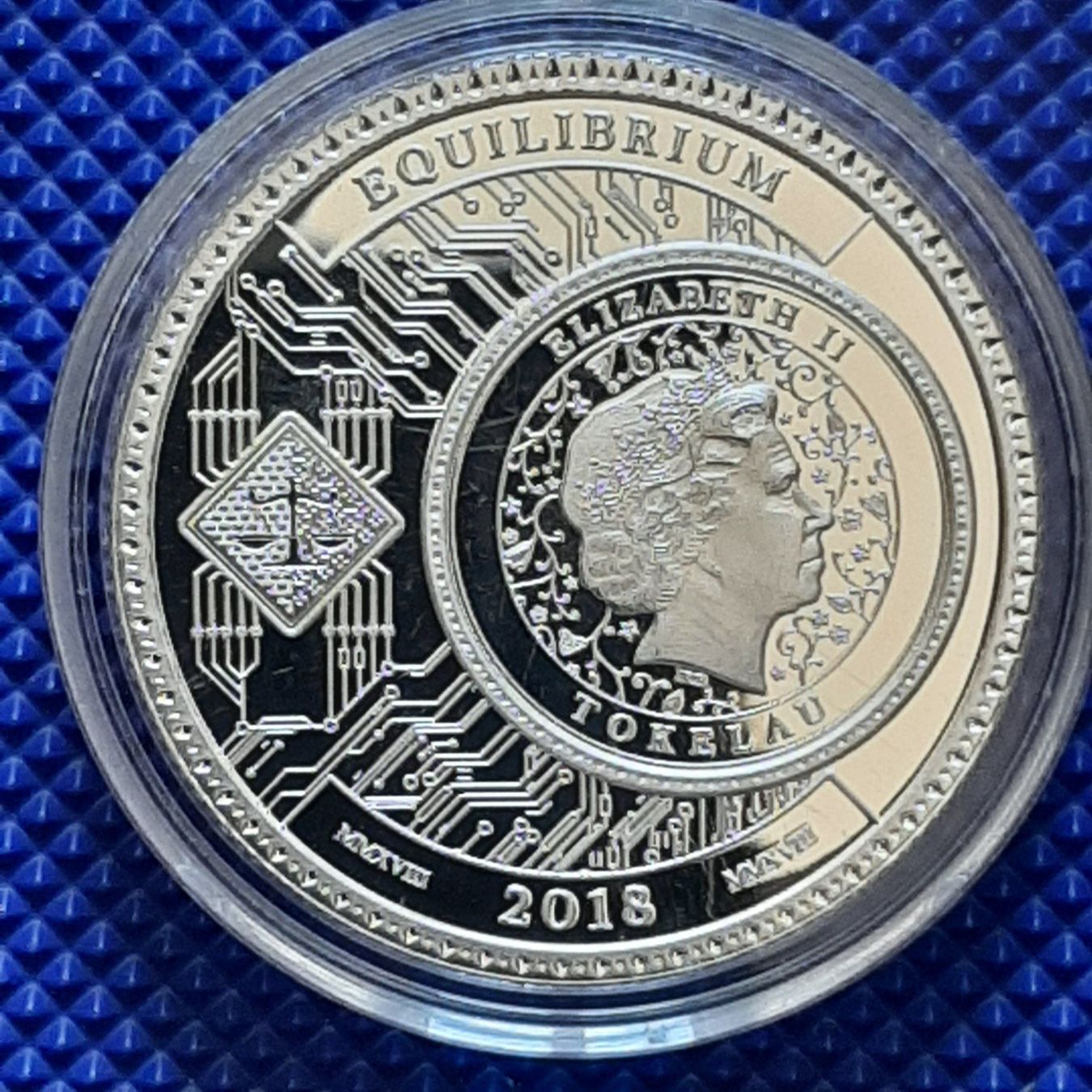 Tutti le monete: Equilibrium 2018 1 oz 999 Fine Silver – Nuovo e nell'imballaggio originale da Carouge GE venduto da cecob0909 1
