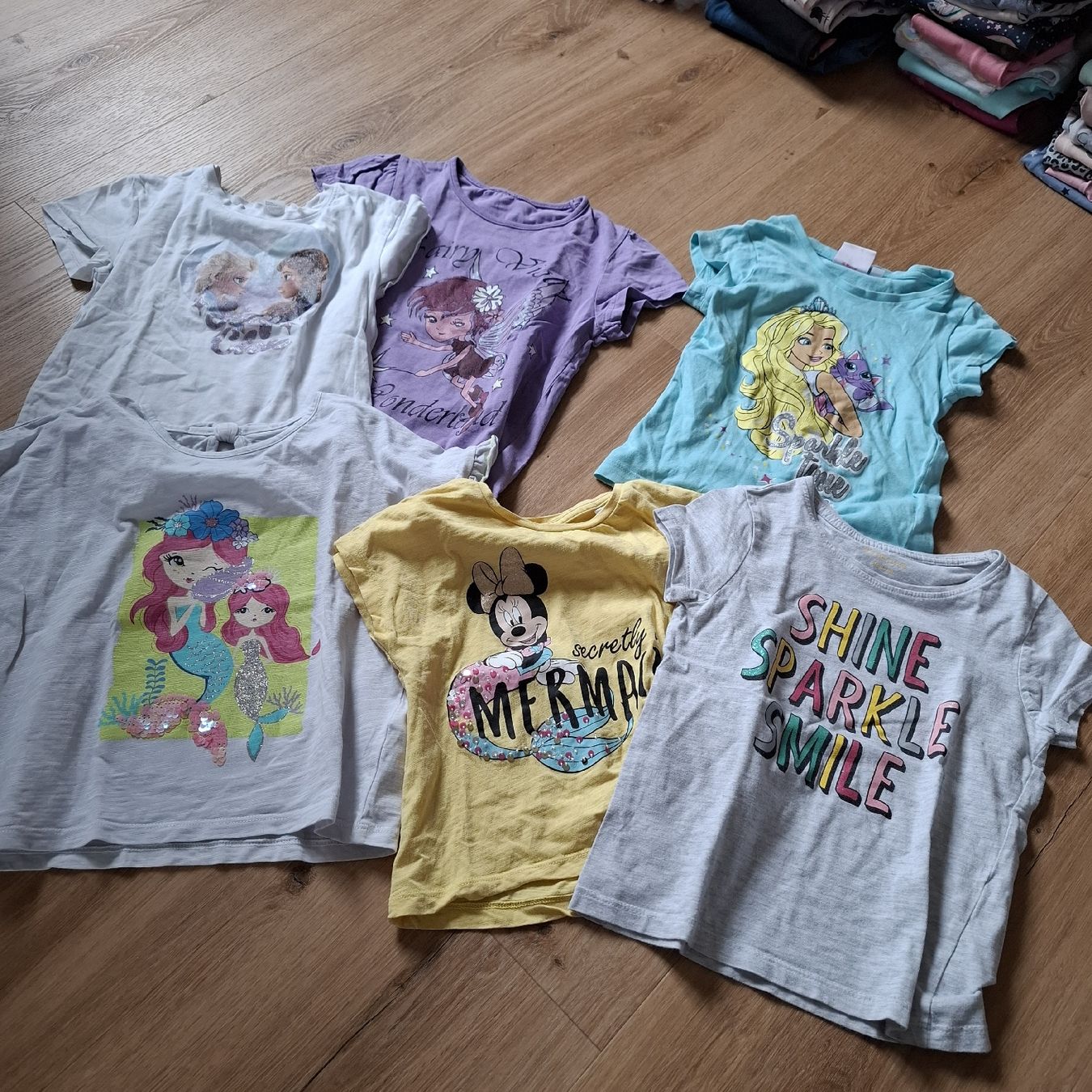 Lotti & Set di vestiti: Riesiges Mädchen Kleiderpaket Grösse 110 – Usato da Bülach venduto da JAYA379 7
