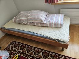 1 Bett mit Matratze - für 1 Person -  Abholung Unterseen
