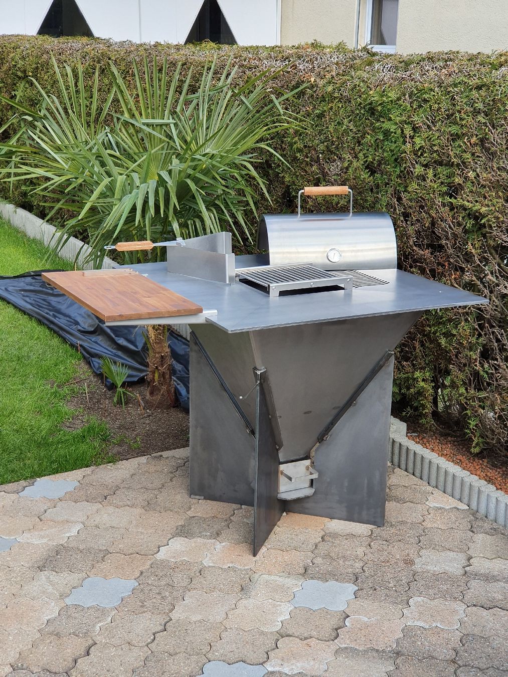 Griglie: Designergrill /Holz und Kohle Grill – Usato da Ebikon venduto da las_cbs5