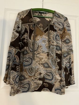superleichte Sommerbluse von Q.S., Gr.  38, NEUWERTIG