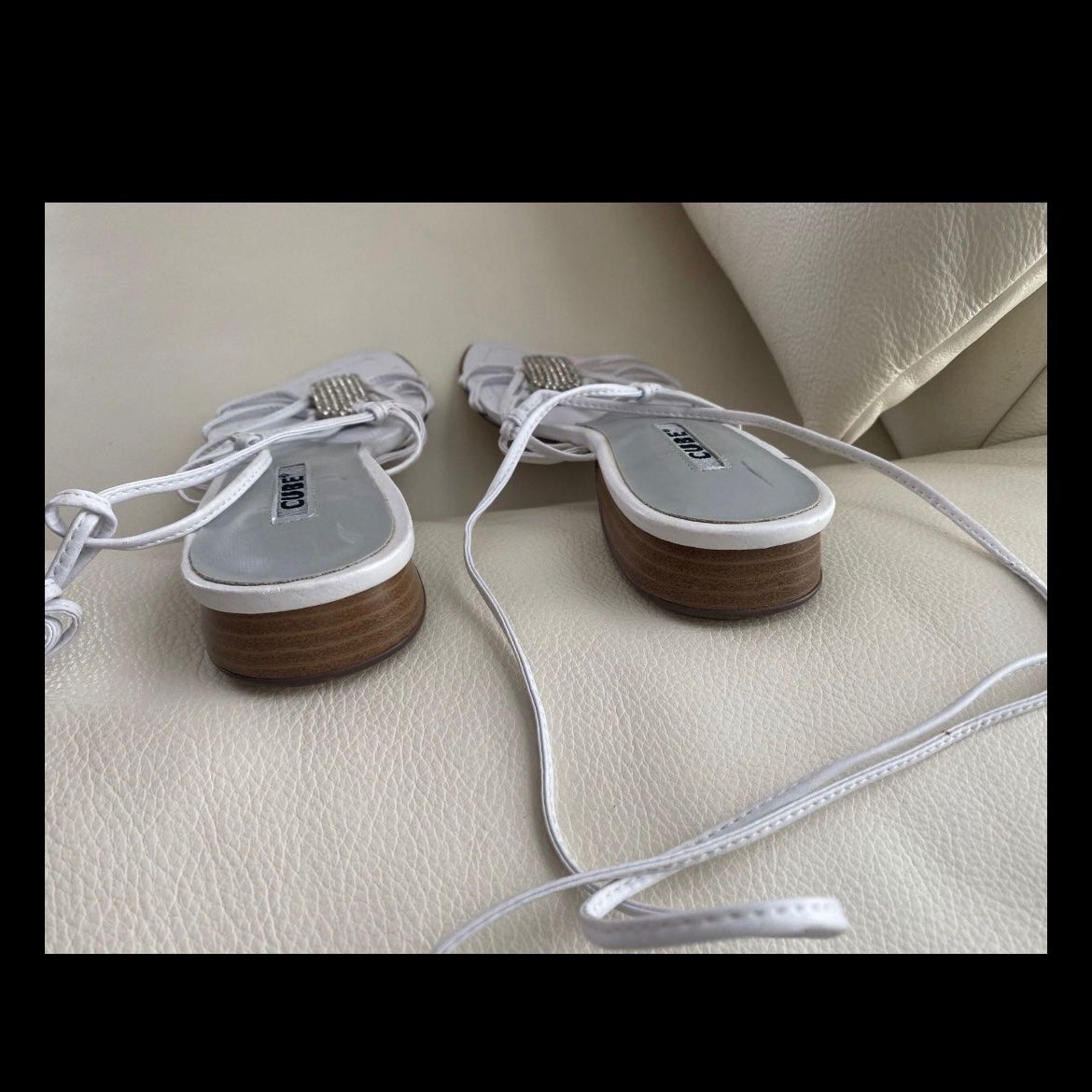 Cube Scarpe da donna: Sandales à strass – Usato da Villars-sur-Glâne venduto da jxs_2qh8 4