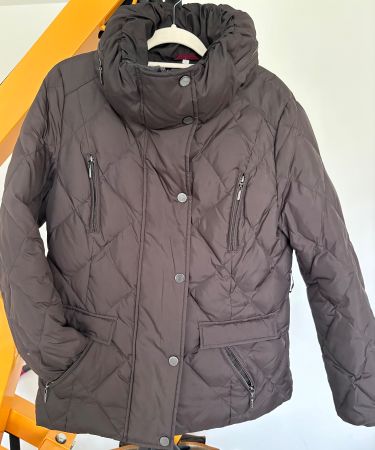 Braune Stepjacke/Daunebjacke mit hohem Kragen