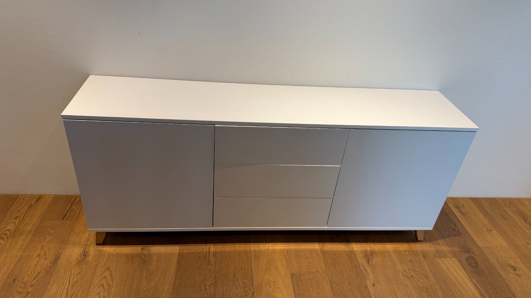 Cassettiere: Sideboard – Usato da Küttigen venduto da Hafl