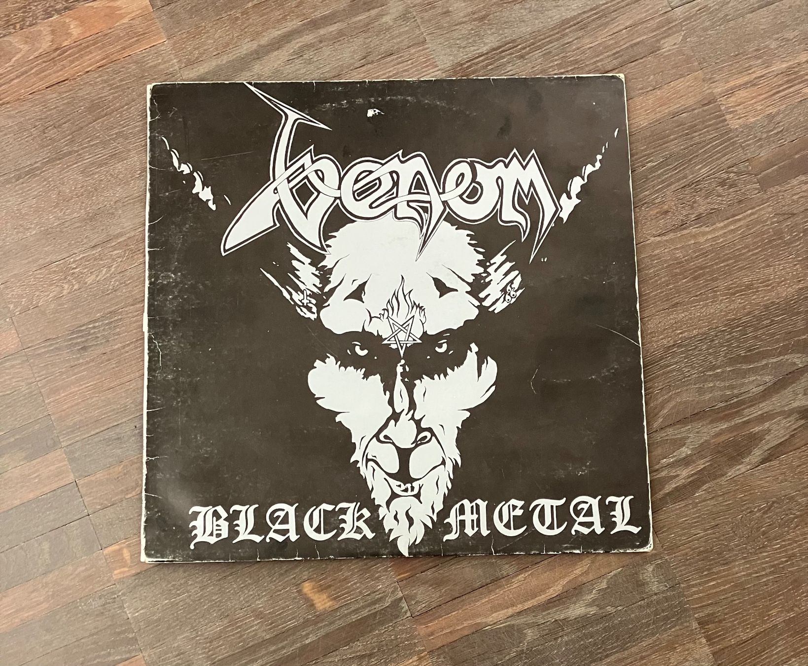 Dischi in vinile: VENOM - BLACK METAL – Usato da steffisburg venduto da Dstauffer