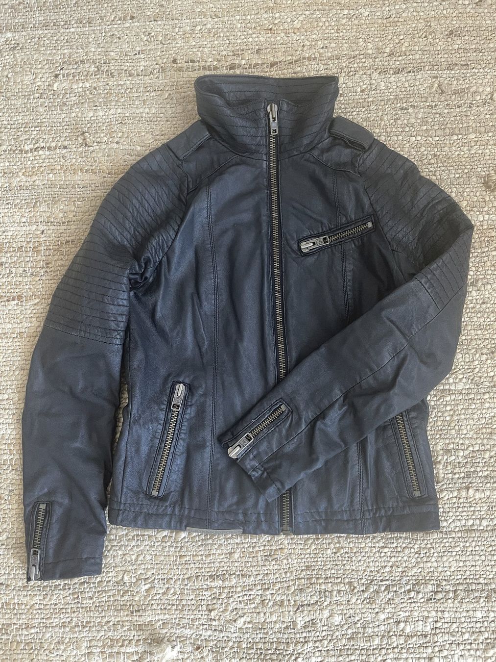 Superdry Giacche: SUPERDRY Angels Echtlederjacke – Usato da Bern venduto da Leer.gut