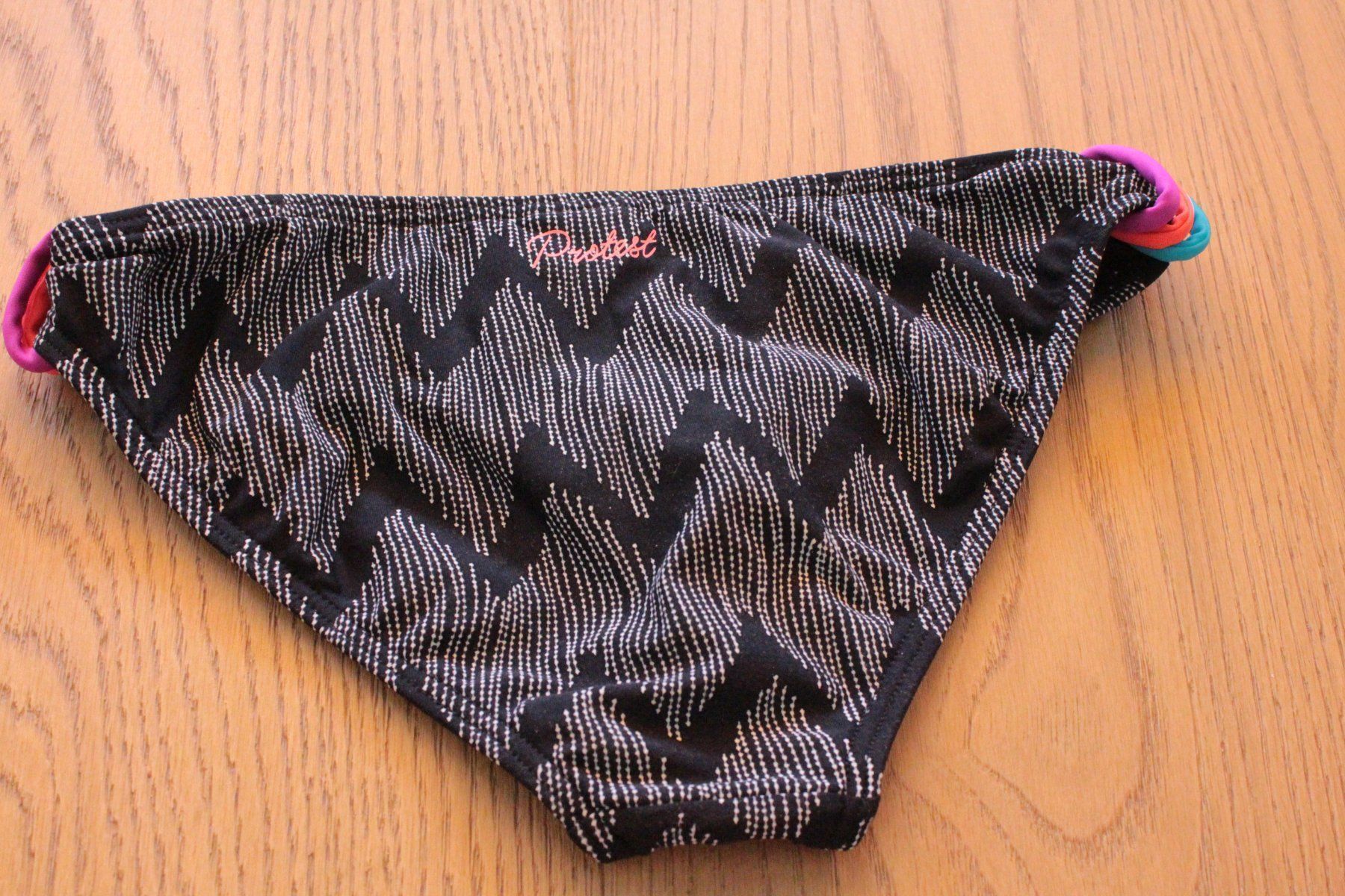 Costumi da bagno & Bikini: Maillot de bain 2 pièces Protest 140 – Usato da Delémont venduto da Petitlutin 4