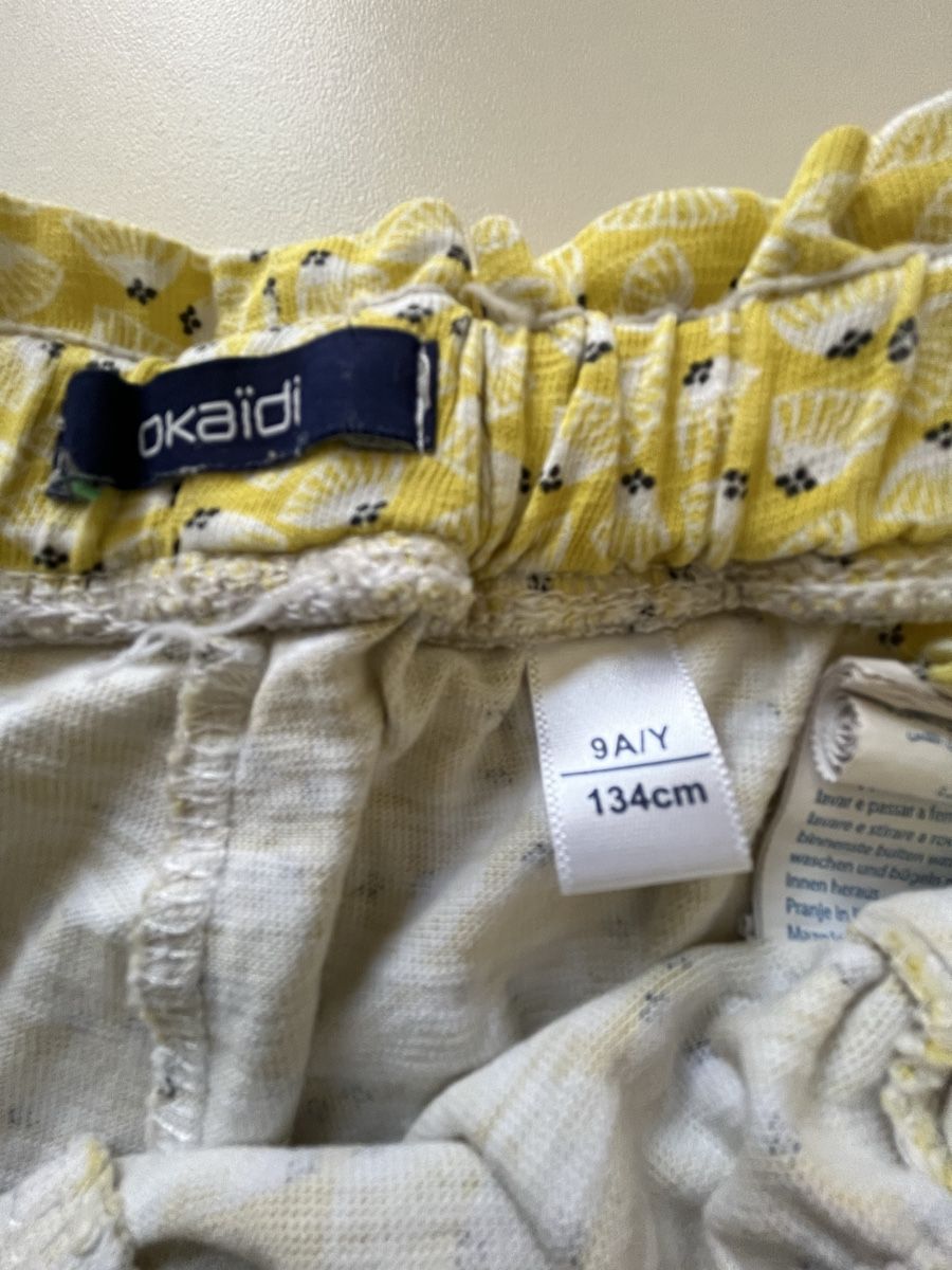 Okaidi Hosen: Shorts Okaidi fille 9 ans – Gebraucht aus Geneve von maremonte 1