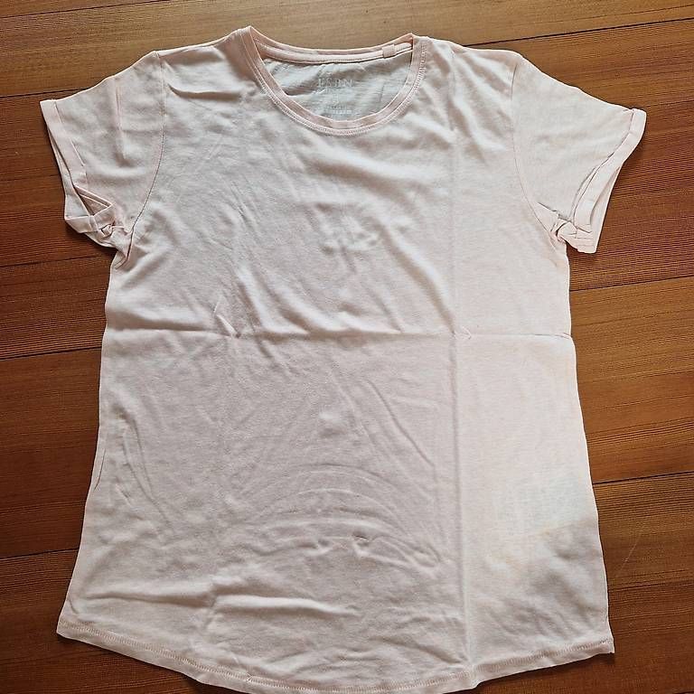 T-Shirts: Basic tshirt Gr. M – Neu (gemäss Beschreibung) aus Muttenz von bebbi523