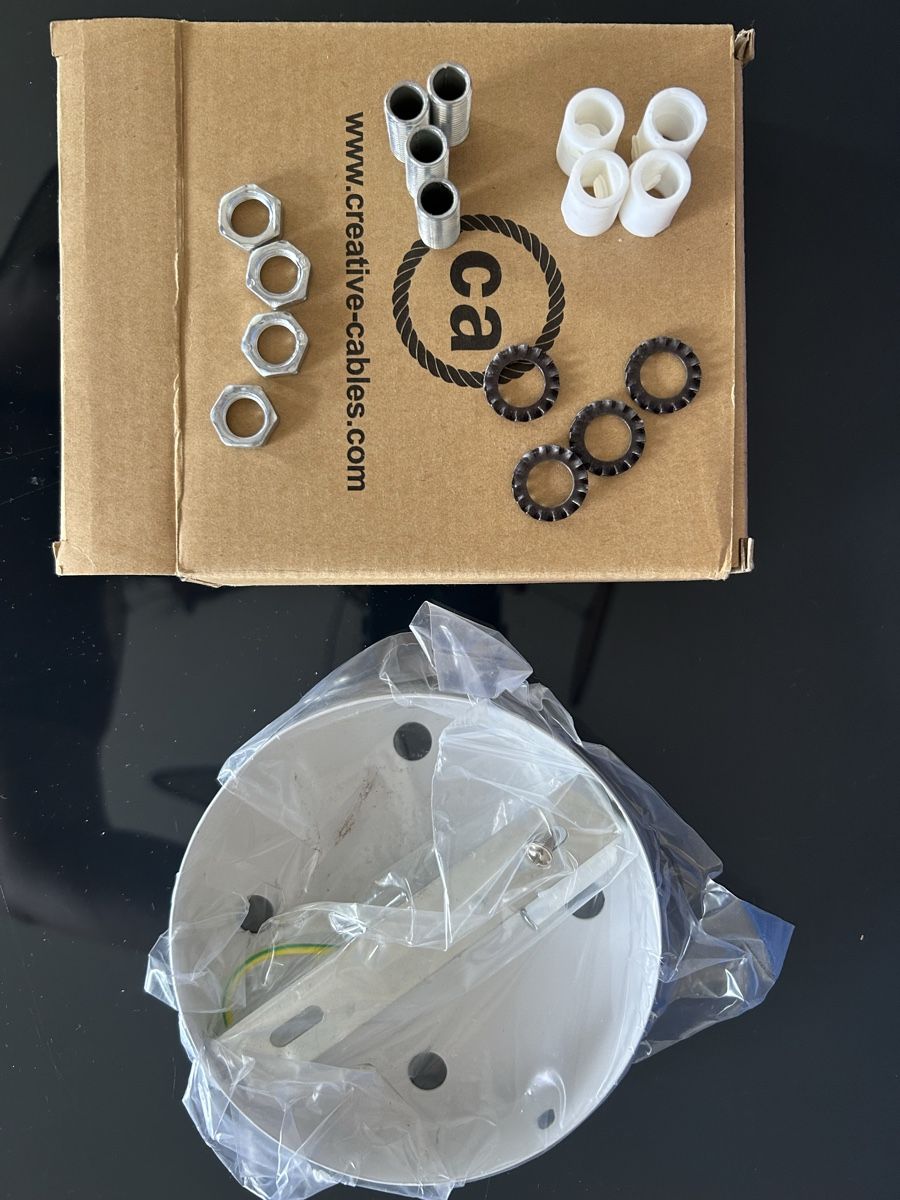 Lampade: Creative-Cables Ceiling Rose White Metal New – Nuovo e nell'imballaggio originale da Nyon venduto da eme_59hs 1