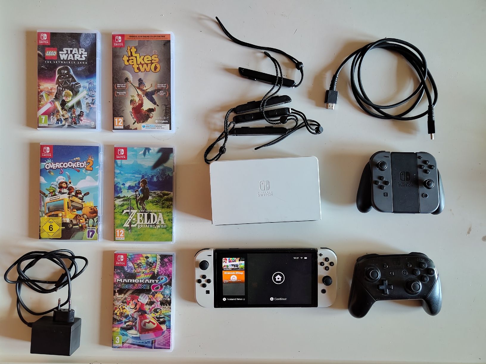 Nintendo Konsolen: Nintendo Switch Oled weiss mit Zubehör – Gebraucht aus Basel von OleThiele