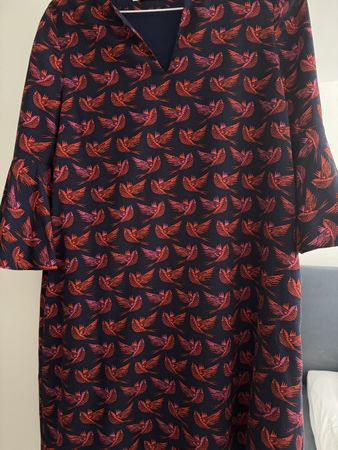 Essential Antwerp Kleid mit Vögeln