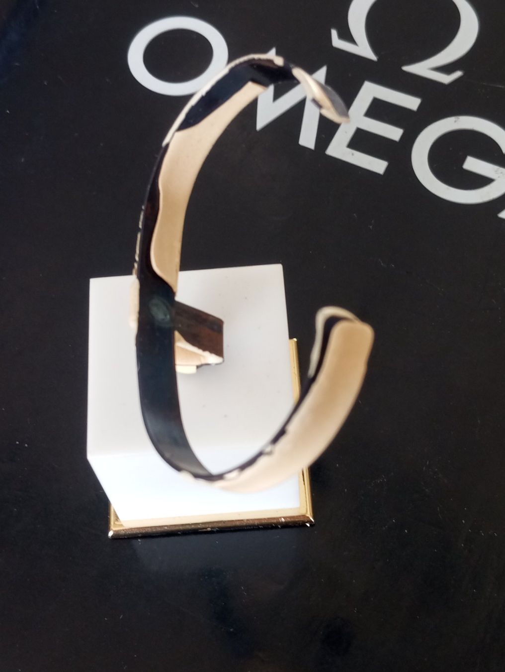 Altri accessori per orologi: Omega Uhren Ständer - Vintage – Usato da Basel venduto da magicpower99 1