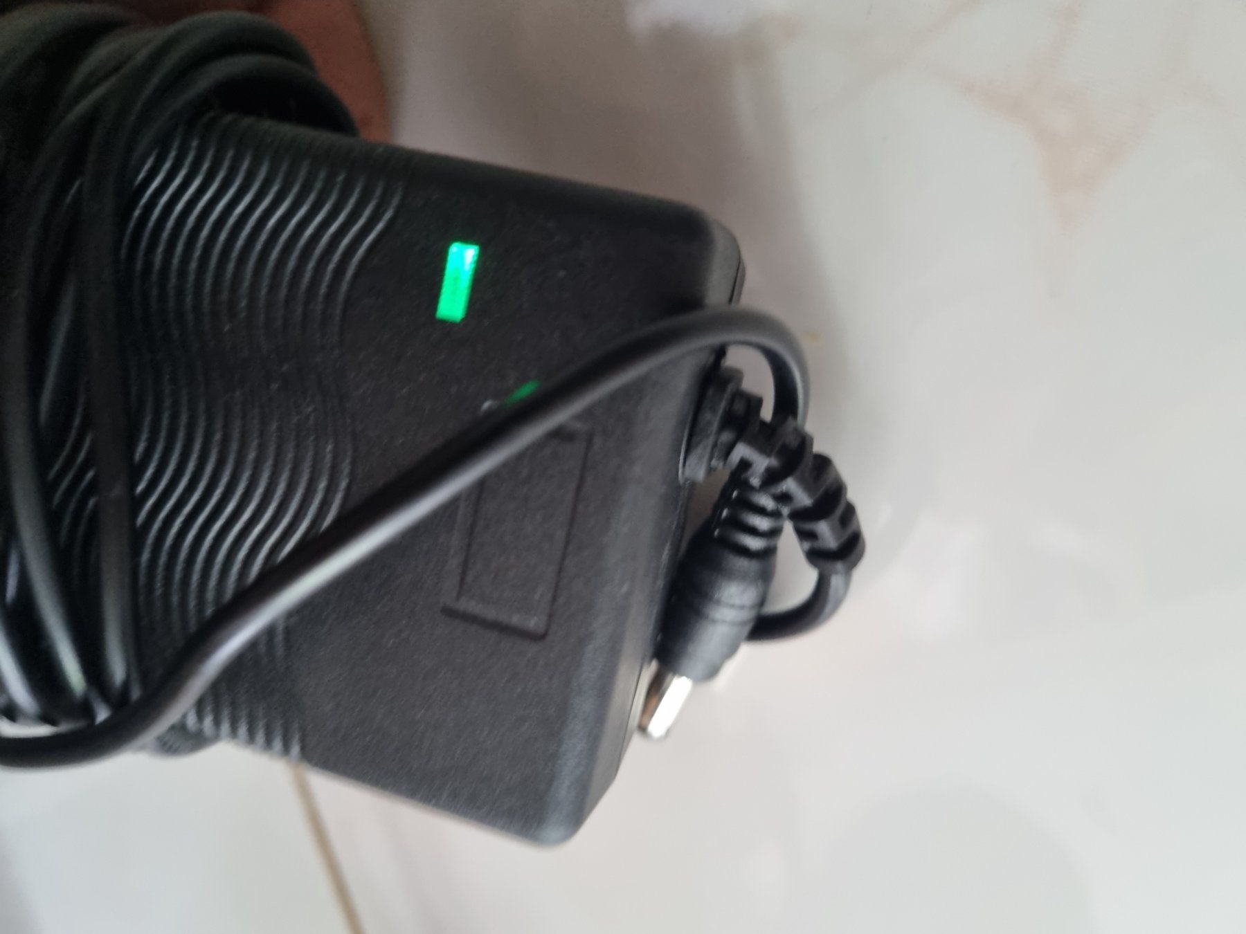 Caricabatterie: Chargeur trottinette – Usato da Avully venduto da jfc76 3