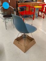 Original Eames Sidechair von Vitra DSR - Blau - Fabrikneu