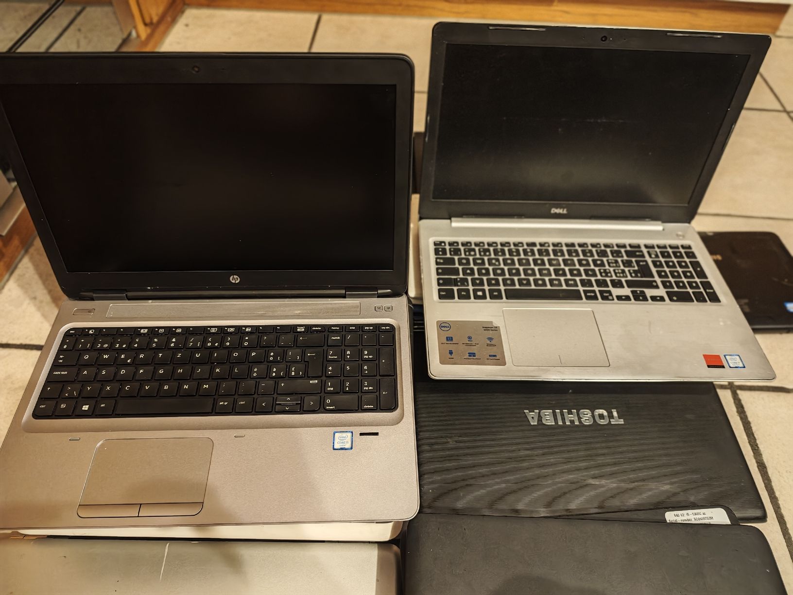Hewlett Packard Notebook: Lot 27 laptops – Usato da Lungern venduto da Laut_musik