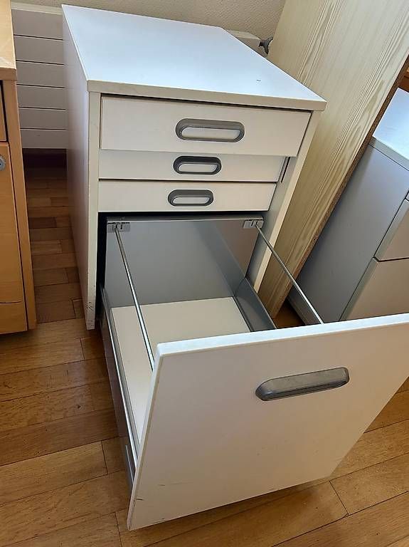 Banconi: Caisson de bureau mobile | 3 tiroirs + 1 pour dossiers – Usato da Lucens venduto da e-com.RNr 2