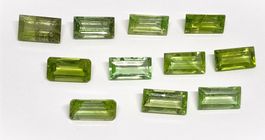 11x Péridots baguette 10x5mm - 20.55ct - CERTIFICAT 740.- Fr