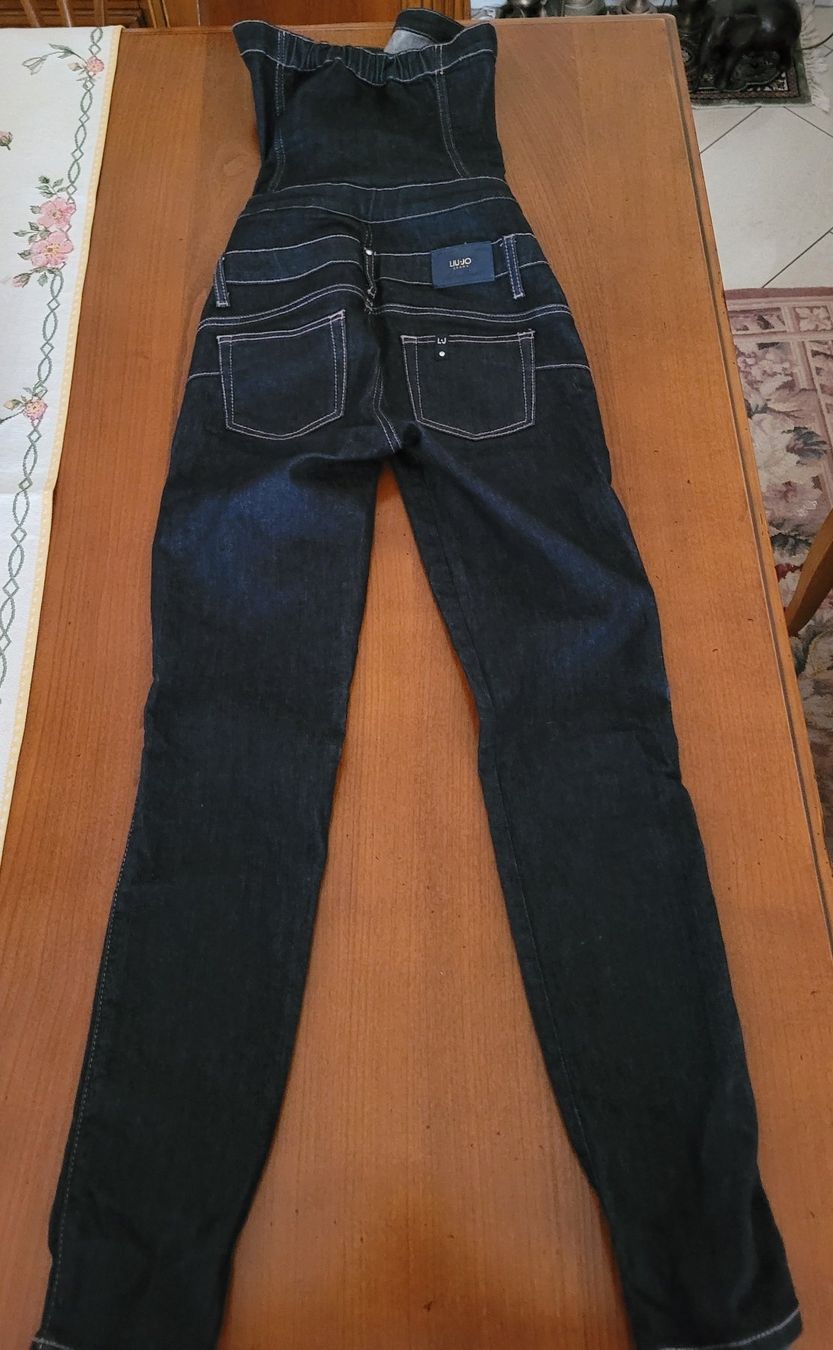 Liu Jo Tute: Schwarzer Jeans-Overall, Marke LIUJO Grösse S – Usato da Volketswil venduto da ald_2x9b 1