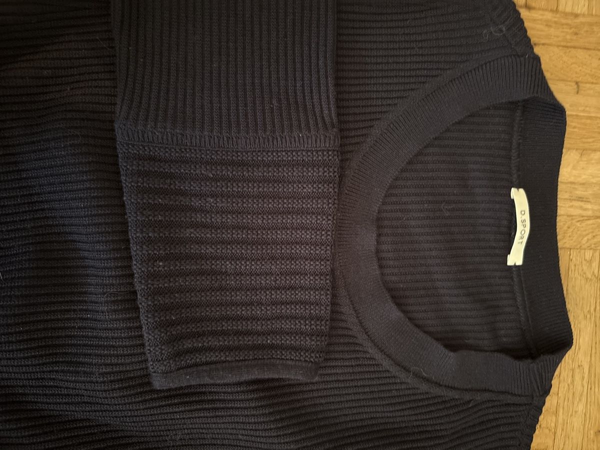 Pullover & Sweatshirts: D.Sport Strickpullover, marineblau – Gebraucht aus Flims Dorf von chauy 1