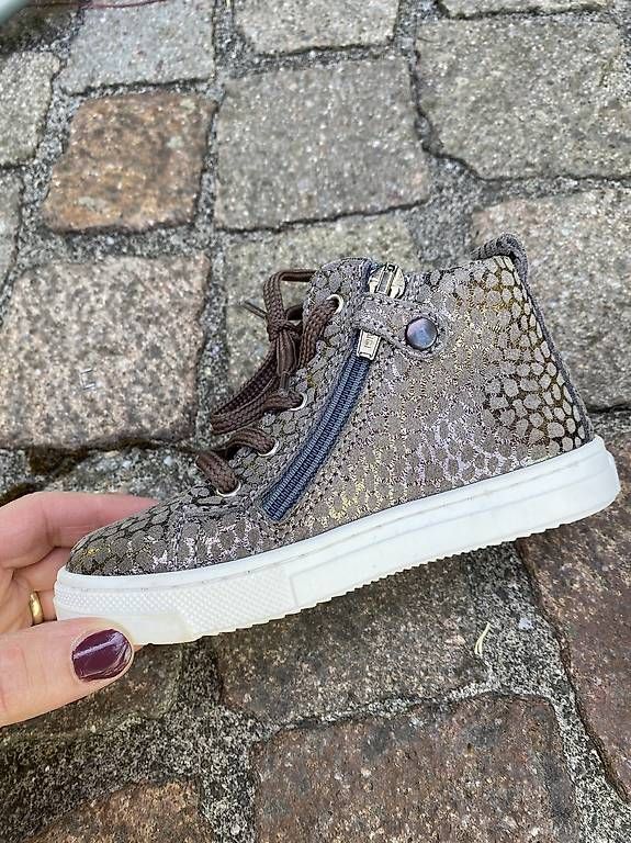 Scarpe per ragazzi: Schuhe 24 – Usato da Luzern venduto da feder11 1