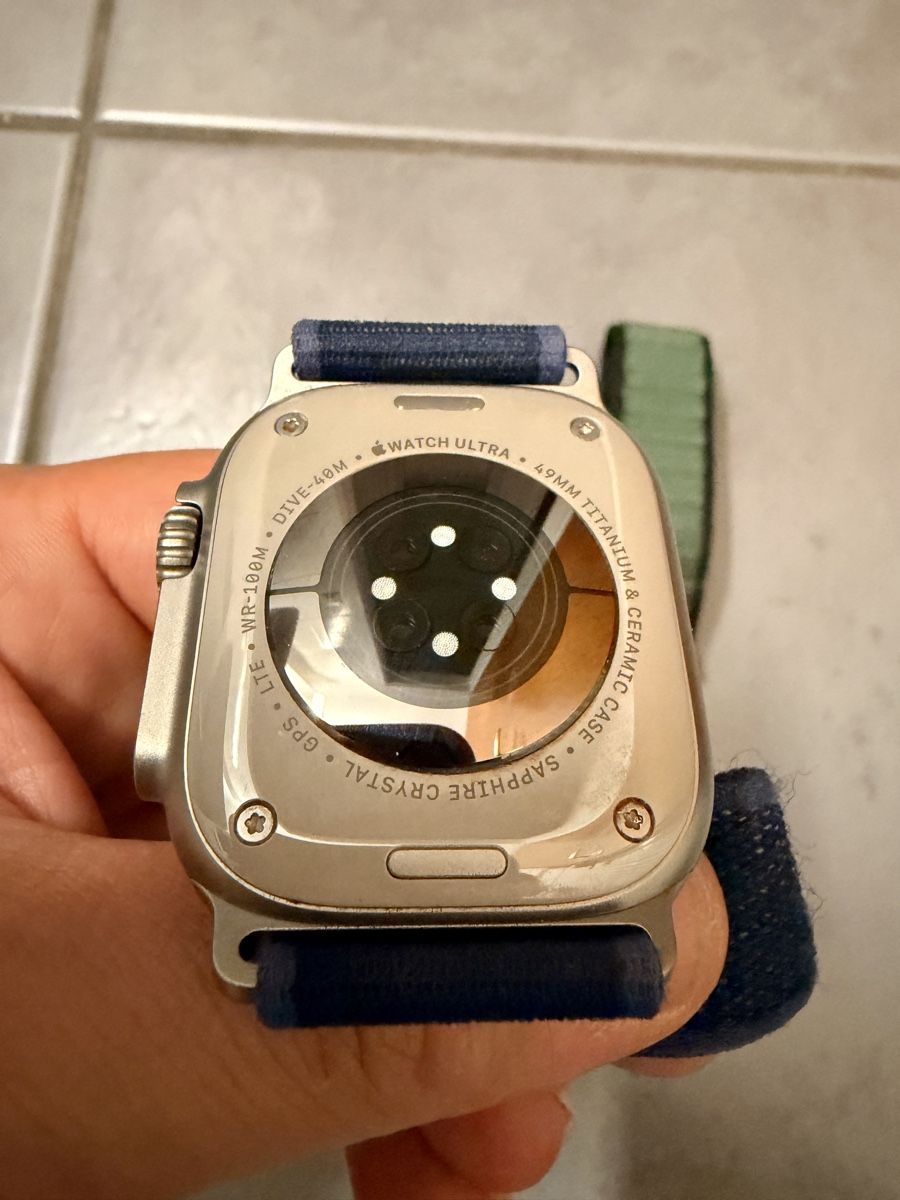 Apple Smartwatch: Apple Watch Ultra 2 Titan – Usato da Wangenried venduto da pawy17 5