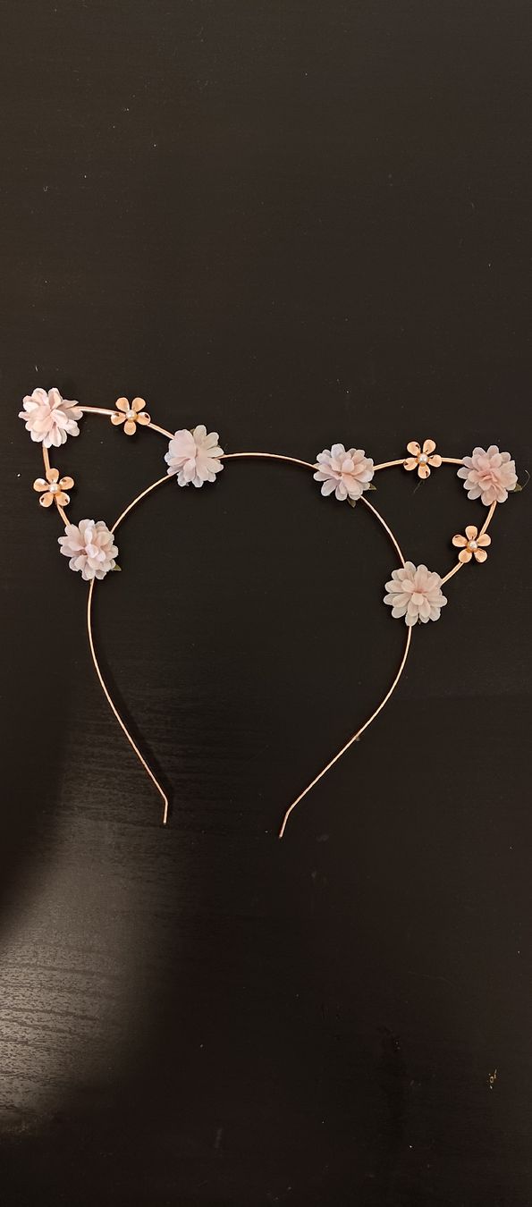 Accessori per capelli: Cute Floral Cat Ears Headband – Usato da Schwerzenbach venduto da VityaCrafts