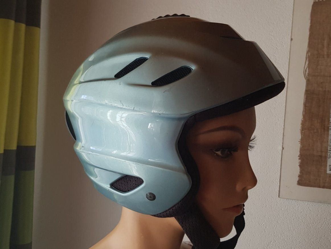 Giro Helme: Ski Snowboard Helm Giro – Gebraucht aus Morens FR von Kiscica 2