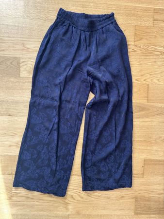 Damen Stoffhose dunkelblau mit Muster gebraucht