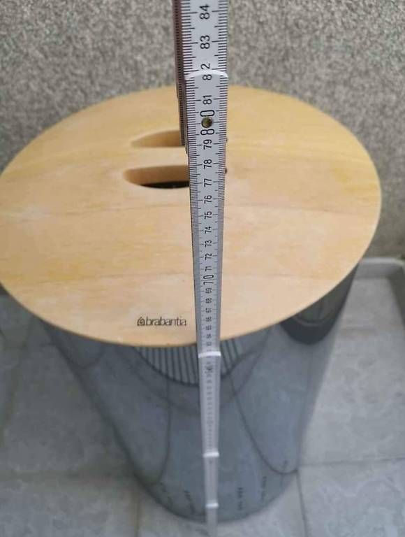 Brabantia Cesti per biancheria: Brabantia Wäschekorb mit Holz 60 L – Usato da Zuchwil venduto da Lea007 1